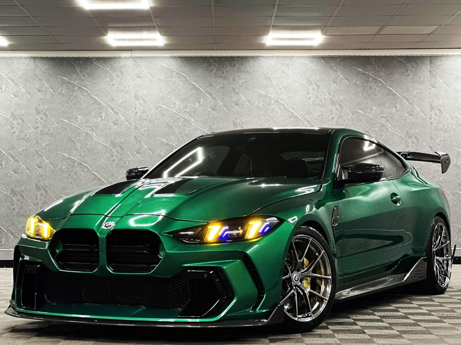 BMW M4 secondary view